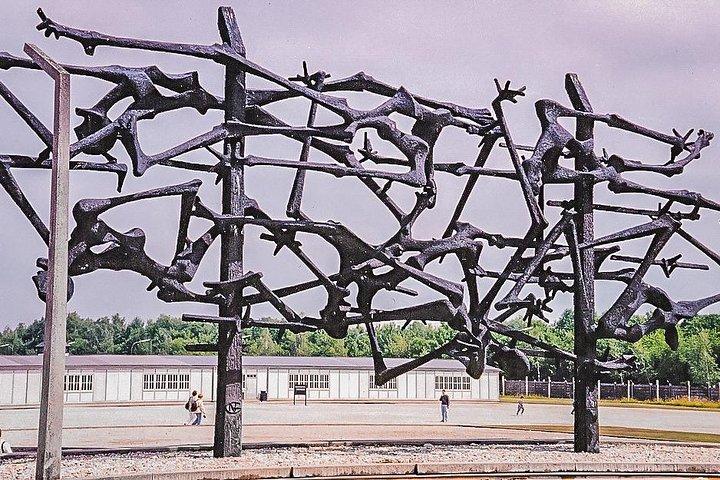 Tour privado para Dachau Camp de Munique com motorista e Guia