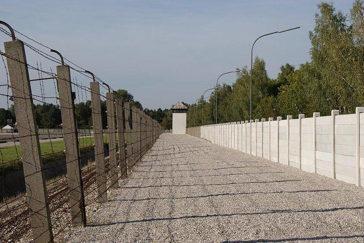 Tour privado para Dachau Camp de Munique com motorista e Guia