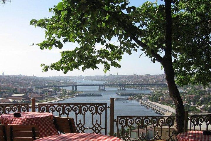 Istanbul Two Continents Tour with Lunch and Bosphorus Cruise