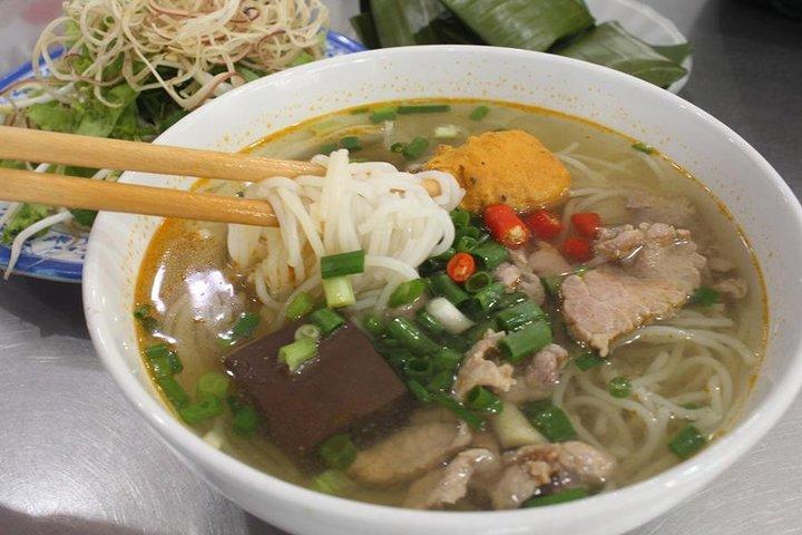 Tour de comida de rua com sabor de matiz