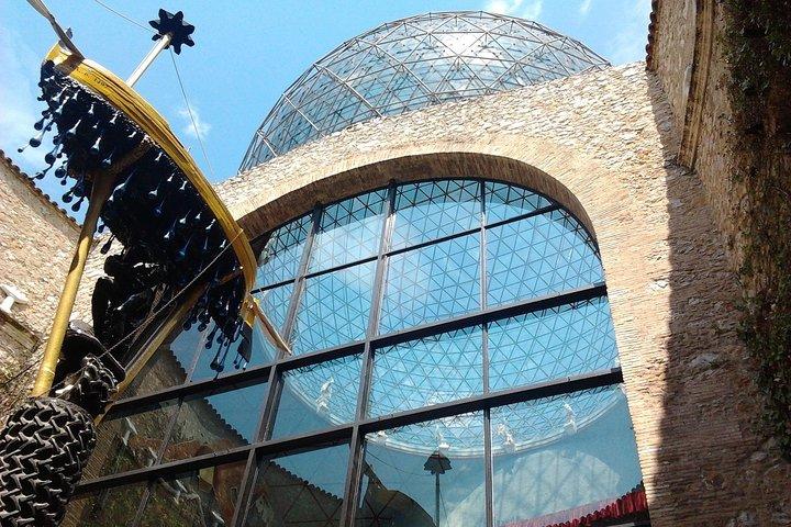 Private Day Trip from Barcelona to Figueres