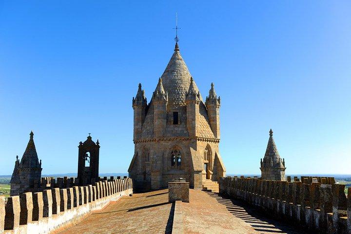 Évora Private Tour - Cork Factory and Wine Estate Included