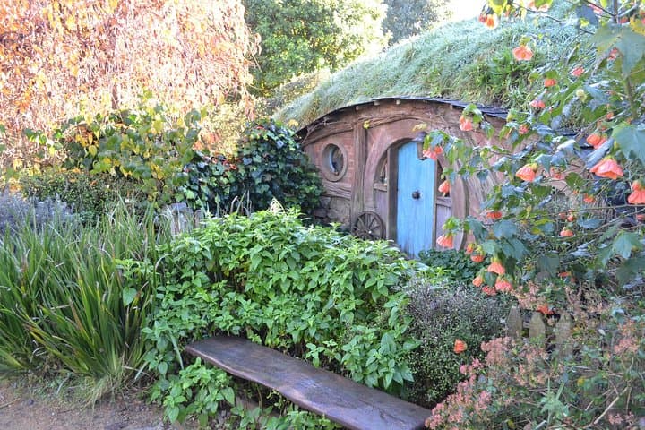 Hobbiton Movie Set Signature Day Tour From Auckland