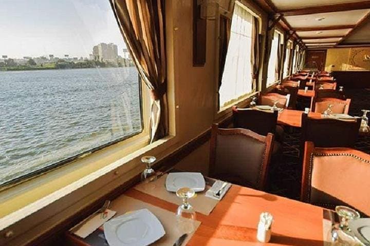 Cairo Nile Dinner Cruise With Folklore Show