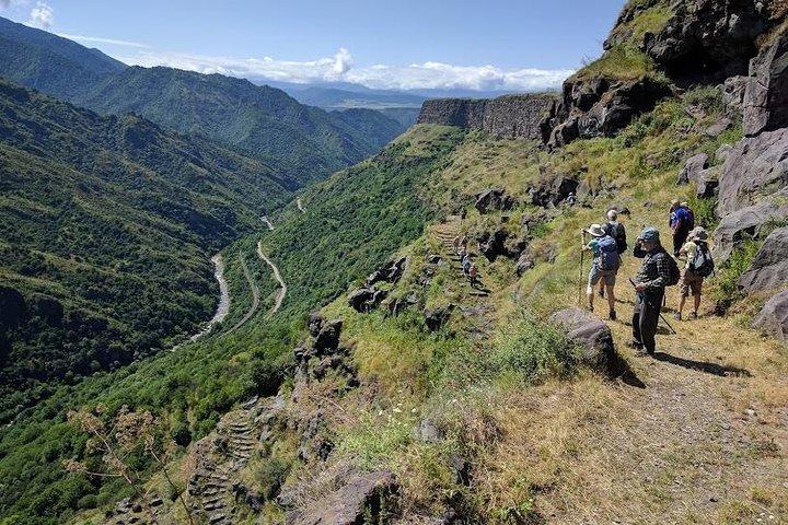 Transfert privé et visite de Tbilissi à Erevan ou d'Erevan à Tbilissi