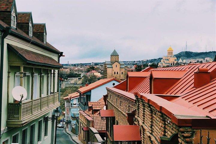 24/7 Privat overførsel fra / til Tbilisi lufthavn