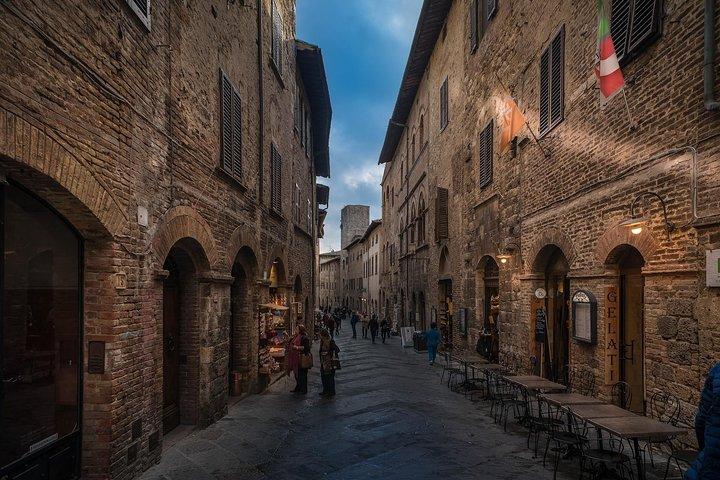 Excursion de Livorno à Sienne et San Gimignano en minivan privé