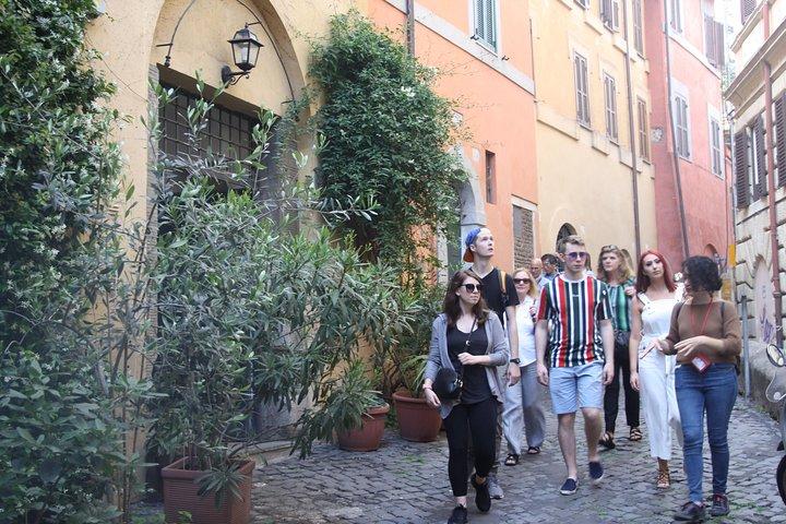 Recorrido gastronómico por la calle Trastevere en Roma desde la isla Tiberine hasta Ponte Sisto