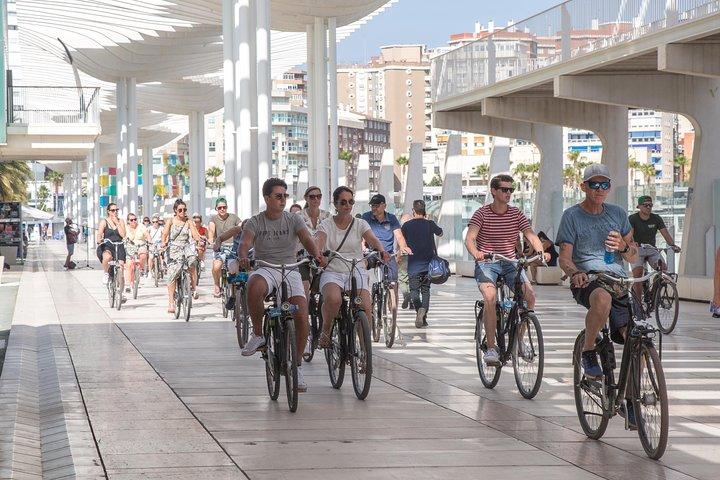 Destaques e tesouros da excursão de bicicleta pela cidade de Málaga