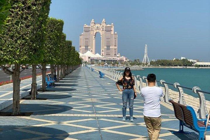 Excursion d'une journée à Abu Dhabi avec la grande mosquée Sheikh Zayed