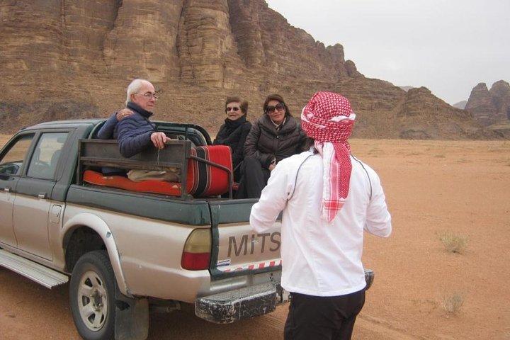 Da Aqaba a Wadi Rum e Mar Morto Include pranzo nel Mar Morto