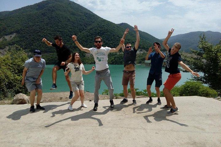 Tour grupal de Kazbegi y Gudauri desde Tbilisi