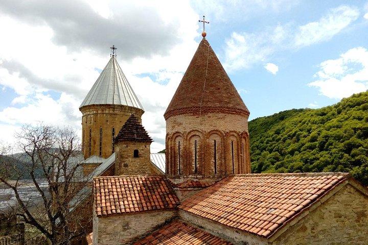 2-dages gruppetur til Kazbegi & Tbilisi