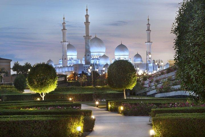 Privata 4 turer Dubai & Abu Dhabi: Safari, stadsrundtur, kryssning