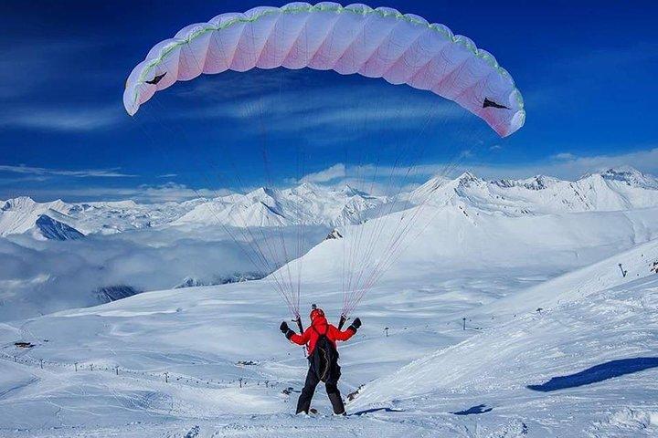 Gita sciistica privata di un'intera giornata a Gudauri da T'bilisi