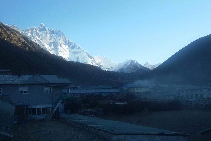 Caminhada no acampamento base do Everest
