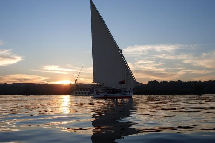 Book online Sailing Boat on the Nile River with Fel-Felucca