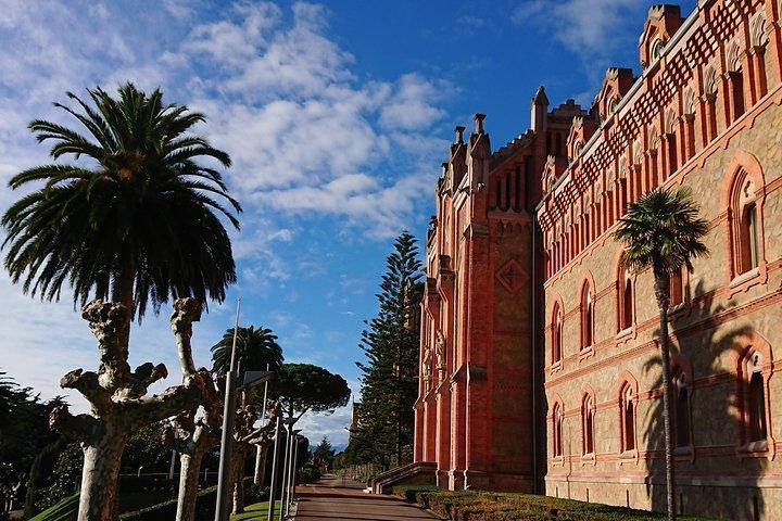 Comillas, Modernismo & Gaudi com ingressos - pequenos grupos