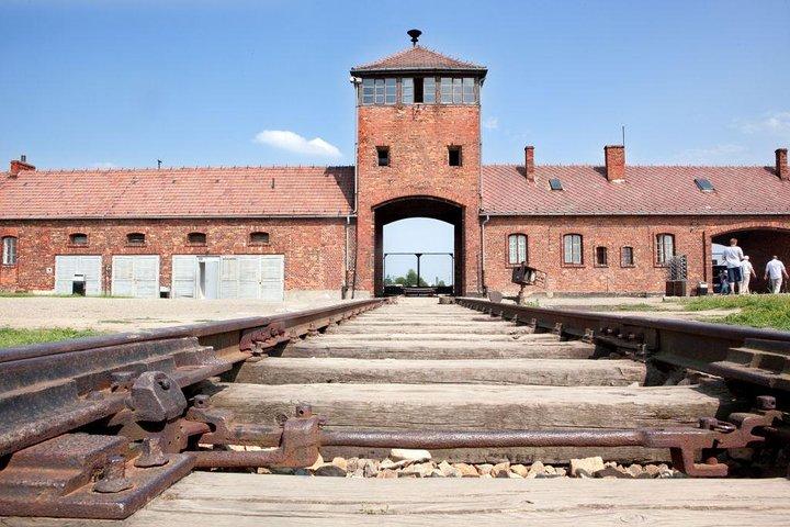 National Museum Auschwitz from Cracóvia 1 - 8 pessoas