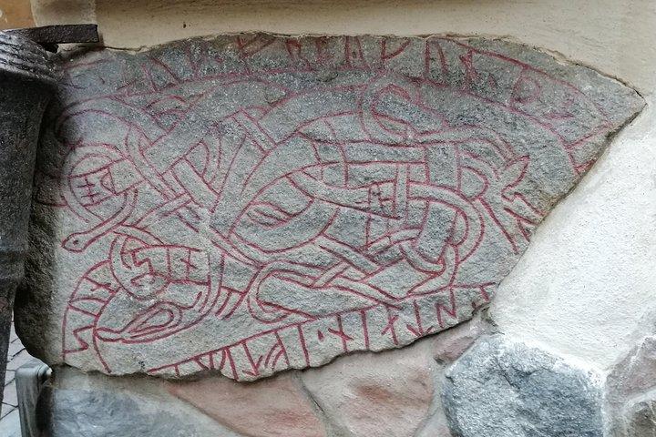 Cidade Velha de Estocolmo e Museu Viking, uma excursão a pé para pequenos grupos