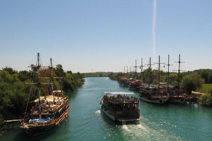 マナブガット川遊覧、グランドバザールツアー(サイドからのランチ付き)