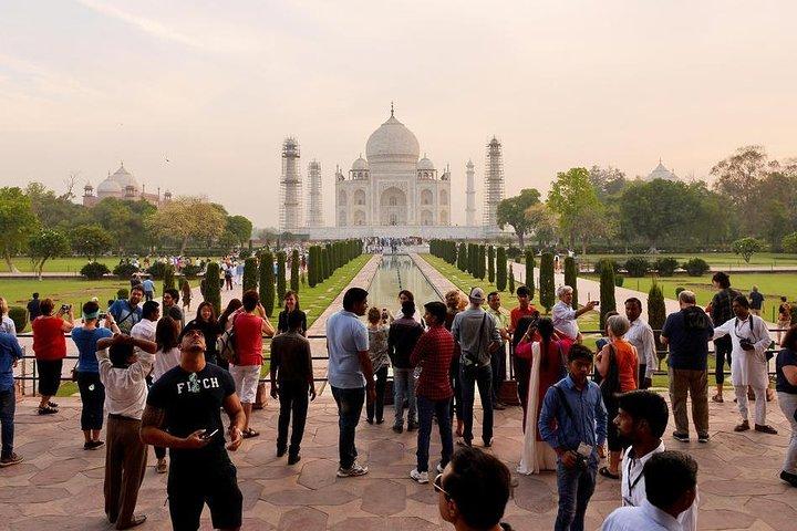 デリーからの同じ日のアグラツアー - Visit Tajmahal、Baby Taj&Fort