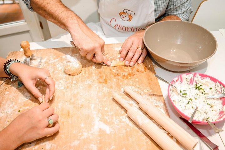 Cesarine: Small group Pasta and Tiramisu class in Padua