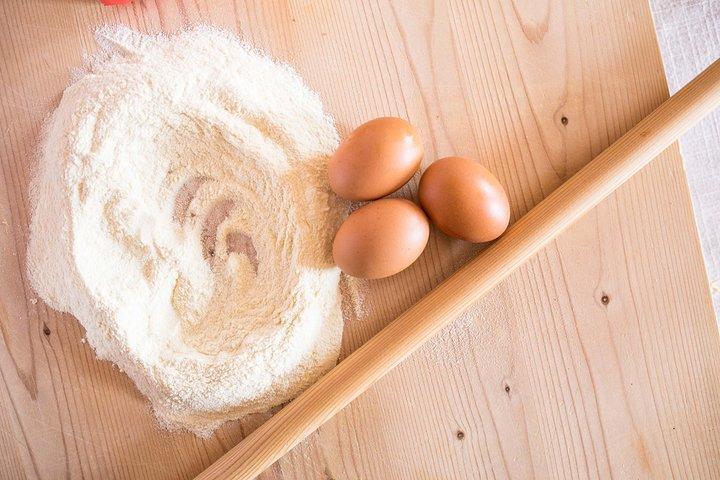 Cesarine: Small group Pasta and Tiramisu class in Padua