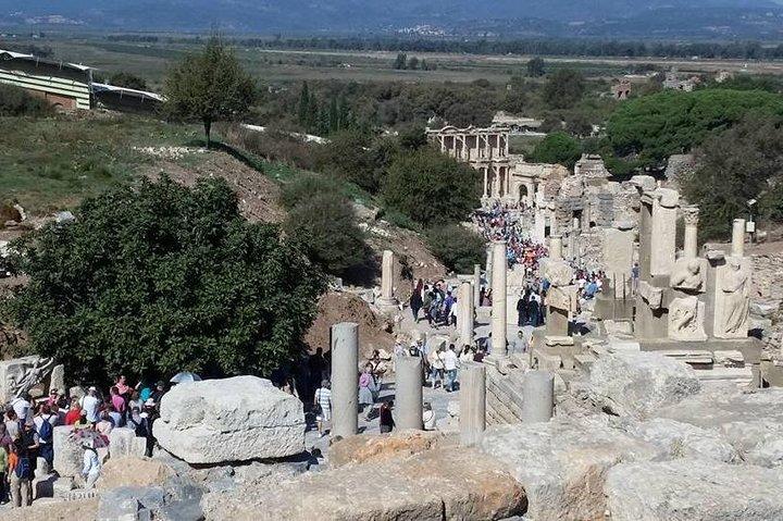 Per gli incrociatori: tour di EFESO per piccoli gruppi con il Tempio di Artemide
