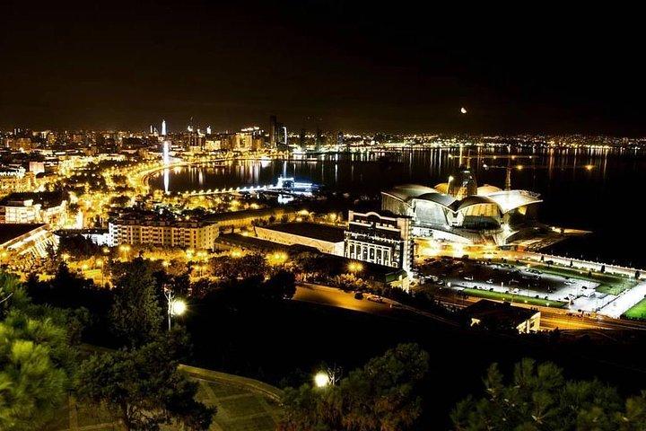Bezaubernde Baku Lights Night Tour
