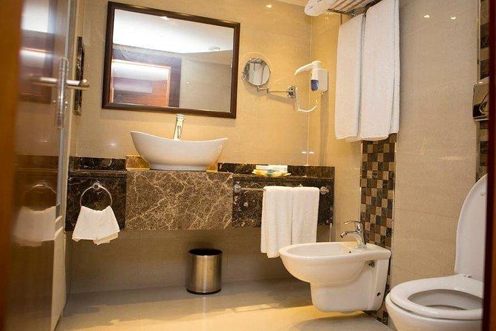 Crucero de 4 noches por el Nilo de 5 estrellas desde Luxor a Aswan