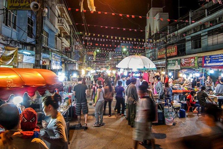 Chiang Rai Night Tour af TUK TUK