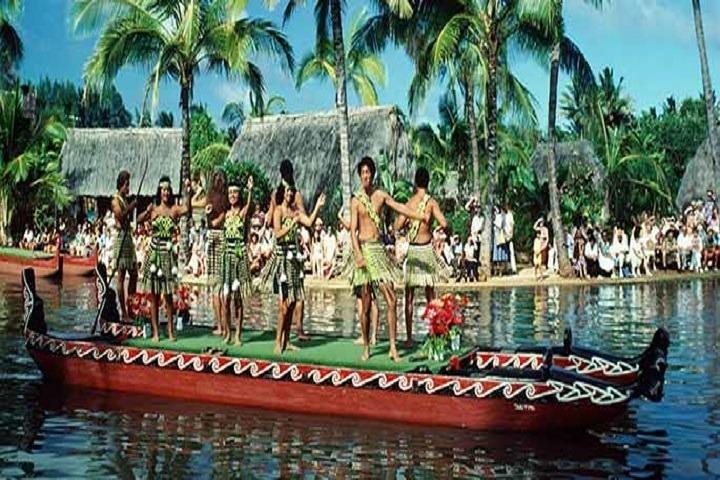 ワイキキから真珠湾、ドール、ポリネシア文化センター