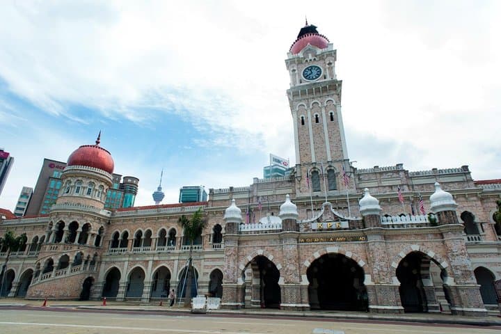 Highlights & Hidden Gems With Locals: Best of Kuala Lumpur Private Tour