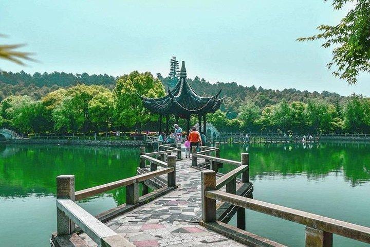 Excursion d'une journée privée à Suzhou Eco Village avec déjeuner et spa Hot Spring