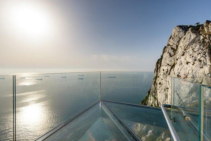 Gibraltar Skywalk & Suspension Bridge Tour 1.45 timer