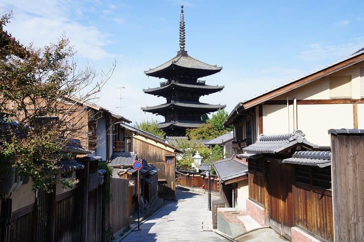 Carefree Private Exploration of Fushimi Inari, Gion, Kiyomizudera, and More