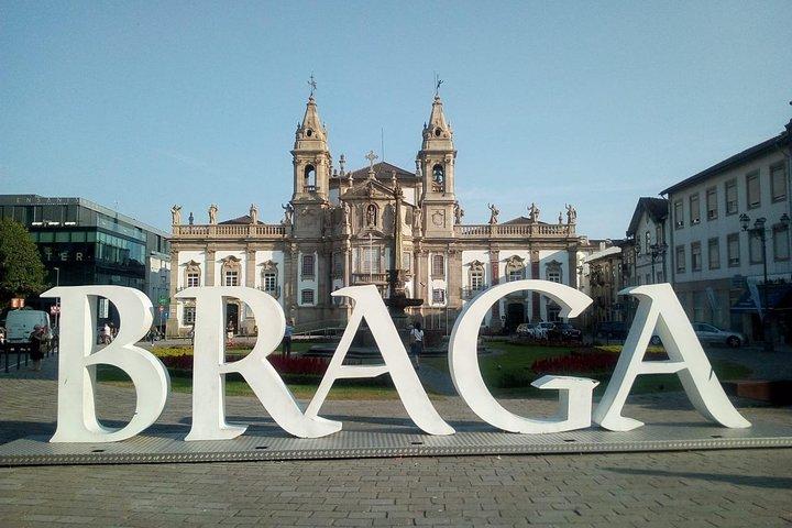 Excursão privada a Braga e Guimarães saindo do Porto