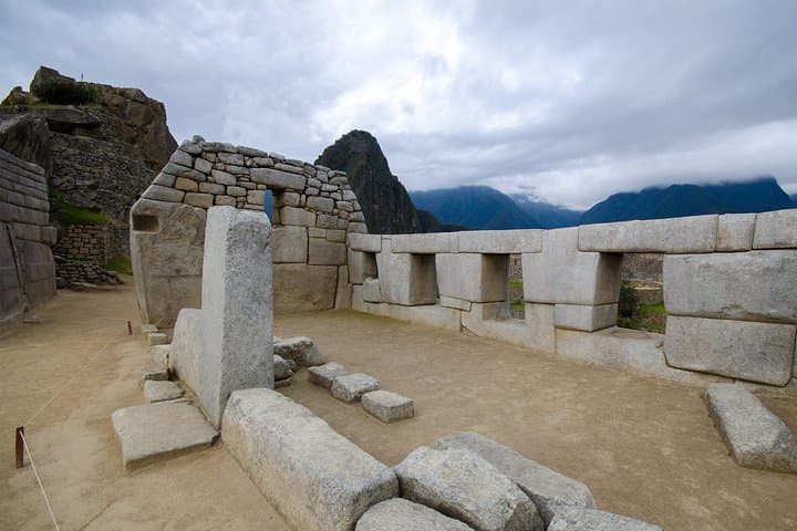 2 day hike to Machu Picchu