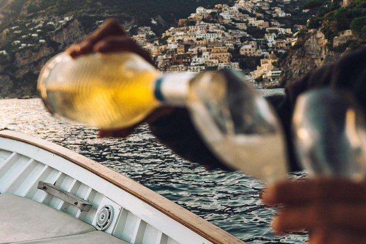 1,5 uur durende Amalfi Sunset Cruise – privétour met Prosecco