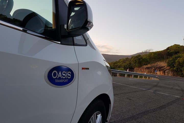 Luxury Van, Private Transfer, Cairns Airport - Port Douglas.