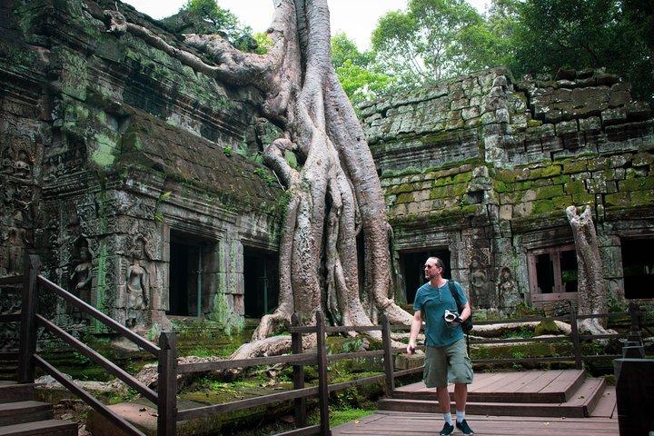 Angkor Wat Small Circuit Tour