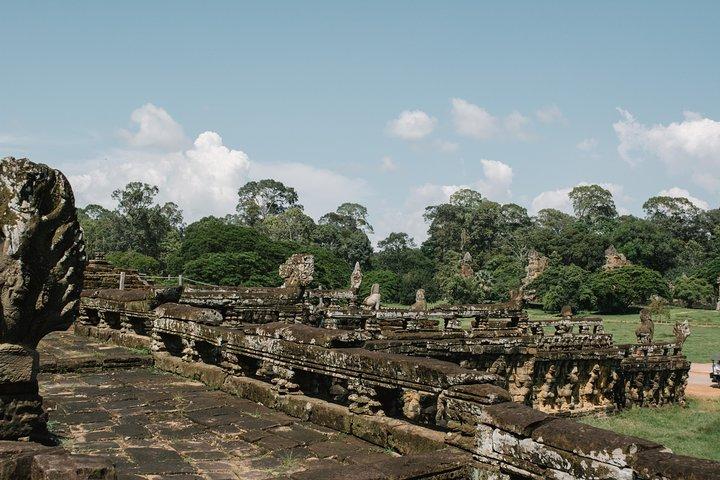 Angkor Wat Small Circuit Tour