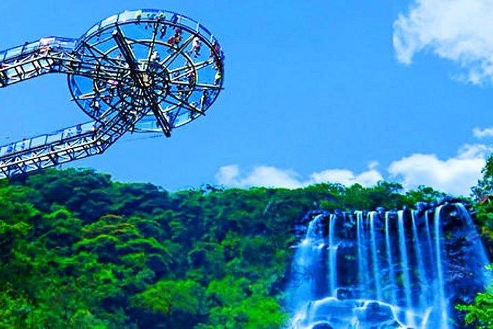 Glass Bridge and Water Falls Private Car Service from Guangzou