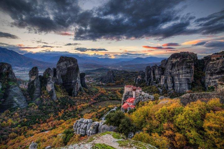 Meteora Full-day Private car trip from Athens