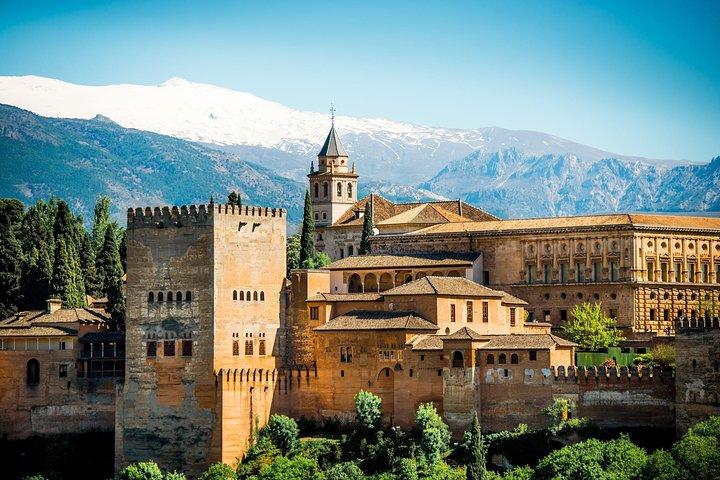 Multiday privato: Cordoba, Granada, Alhambra e Siviglia da Malaga