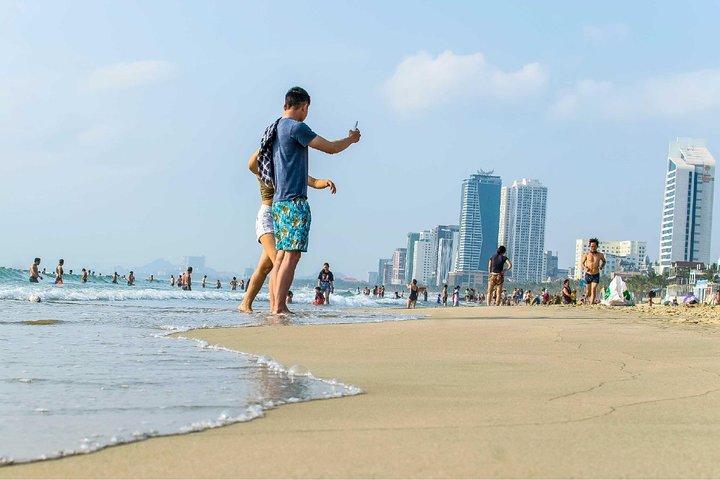 Da Nang Small Group City Tour: Marble Mountain & Lady Buddha uit Hoi An