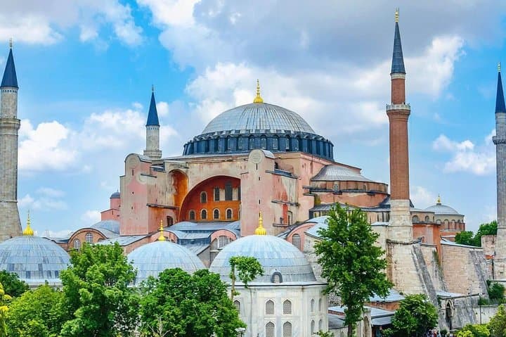 Best of Istanbul in One Day: Private Guided City Tour