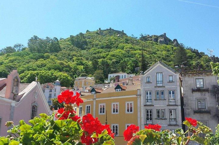 Shared Tour to Sintra from Lisbon Including Entrance to Pena Palace
