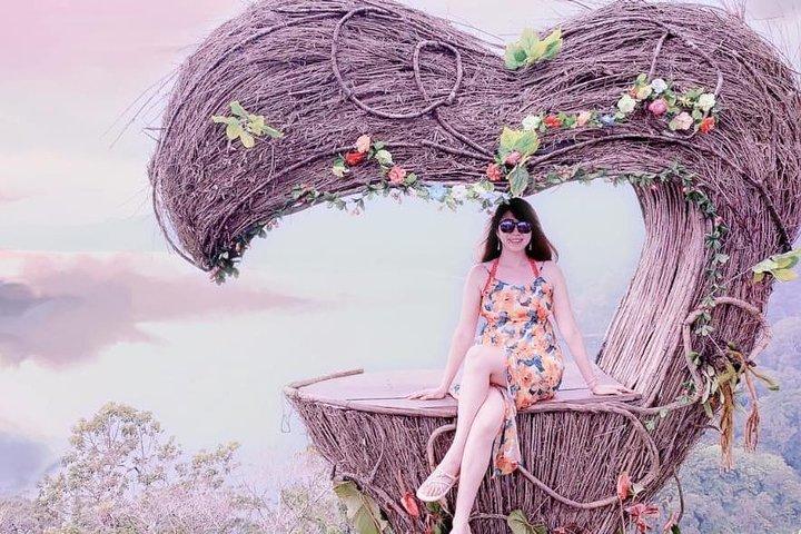 Pucak Manik Waterfall、Handara gate、Hidden Hill、Beratan Lake temple、Tanah Lot